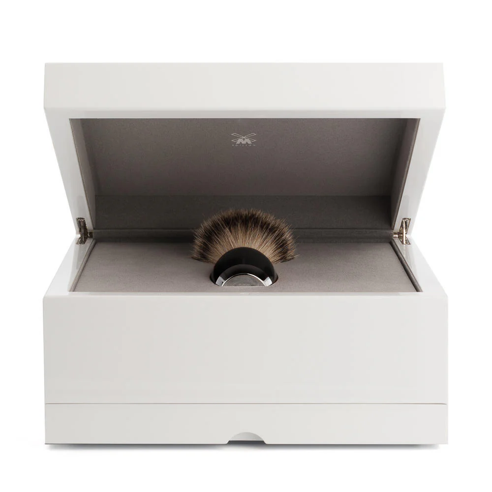 MÜHLE EDITION 3 Pc. Shaving Set, Silvertip Badger Brush & Gillette® Fusion™ Razor, Carbon - Image 4